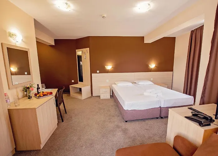 Santa Maria Hotel 2*